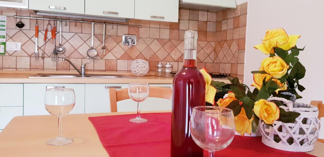 Pareja Apartments Орозей Екстер'єр фото